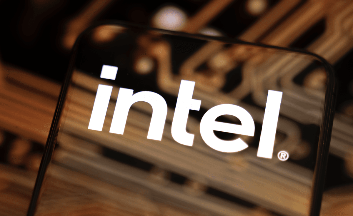 Intel Faces Critical Supply Shortages Amid Soaring AI Server Chip Demand